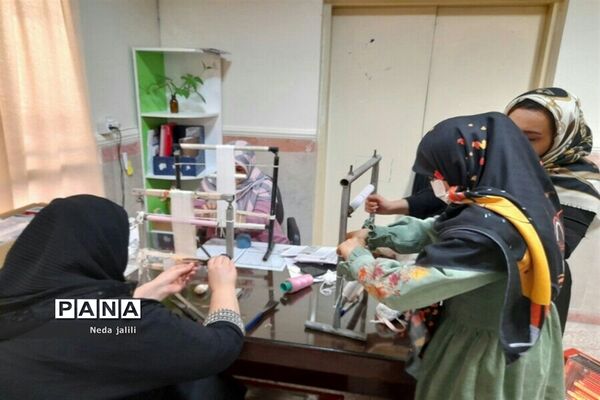برگزاری کلاس های قالیبافی در کانون ملائک شهرستان قرچک  لید
