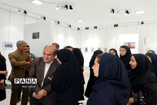 نمایشگاه هنرستان کیمیا ناحیه ۴ شیراز