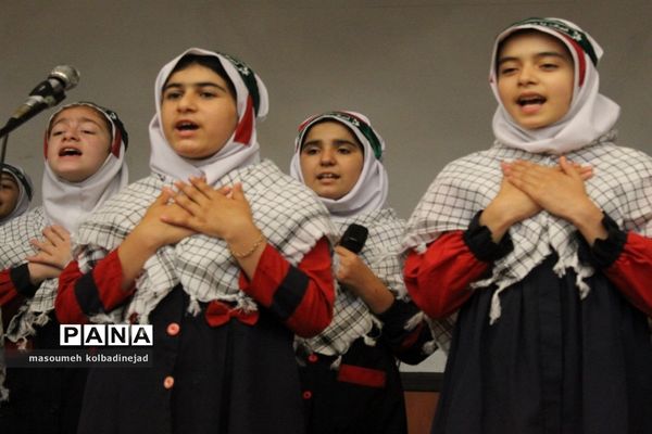 تجلیل از ایثارگران و نخبگان علمی شاهد در گلوگاه