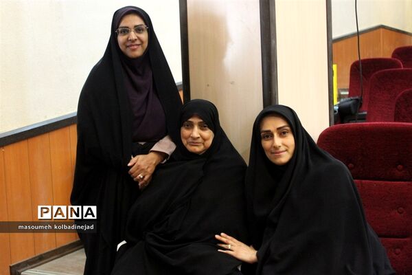 تجلیل از ایثارگران و نخبگان علمی شاهد در گلوگاه
