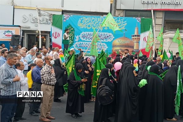 کاروان شادی به‌مناسبت ولادت امام رضا(ع) در قائمشهر