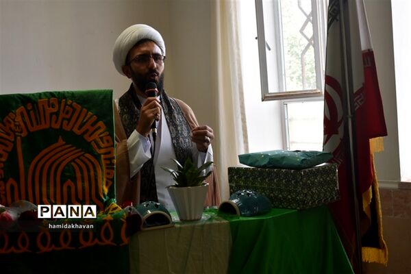 حضور خدام حرم رضوی درهنرستان کارو دانش الزهرای بهاباد