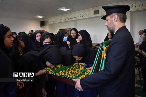 حضور خدام حرم رضوی درهنرستان کارو دانش الزهرای بهاباد