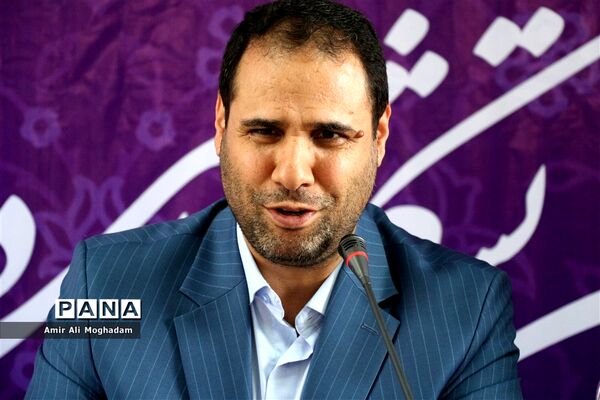 هم اندیشی وزیر آموزش و پرورش با دانش‌آموزان