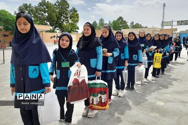 طرح بازیافت و اهدای کتاب‌ در بهارستان دو