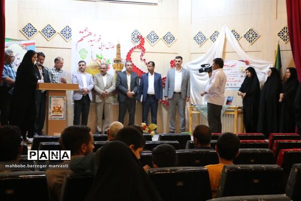 برپایی هفتمین همایش ادبی خورشید هشتم و رونمایی کتاب در مروست