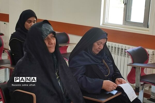 مراسم ارتحال امام خمینی(ره) در آموزش و پرورش رودهن