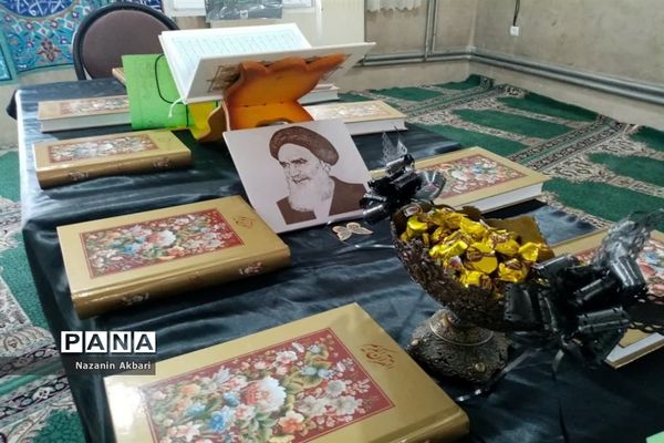 نشست بصیرتی سالگرد ارتحال امام خمینی(ره) در آموزشگاه الله‌اکبر اسلامشهر