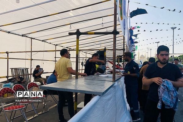 موکب‌های پذیرایی مراسم رحلت امام خمینی(ره) در مسیر پیاده‌روی  حرم امام خمینی(ره)