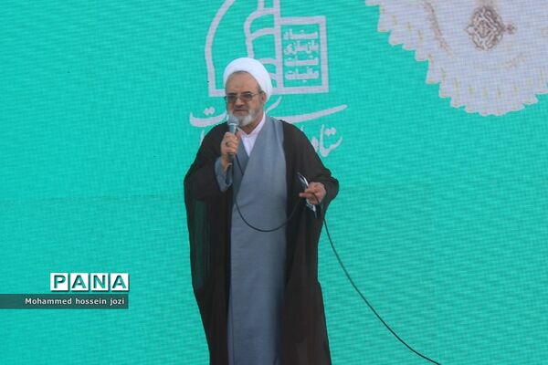 گردهمایی طلایه‌داران ساخت صحن و شبستان حضرت زینب کبری (س) در کربلا