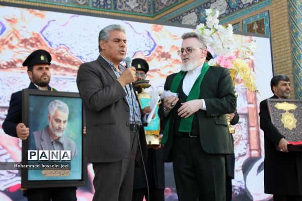 گردهمایی طلایه‌داران ساخت صحن و شبستان حضرت زینب کبری (س) در کربلا