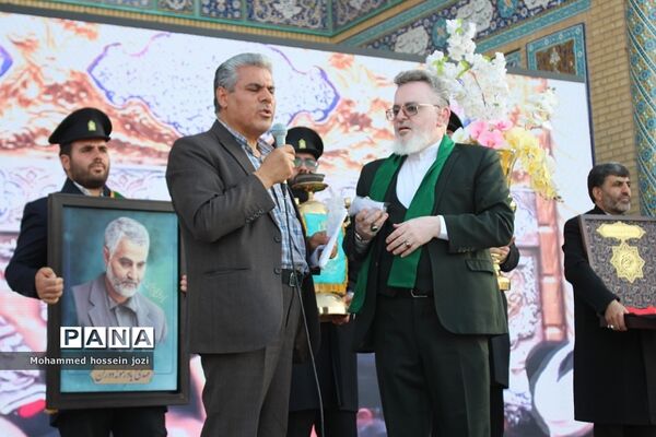 گردهمایی طلایه‌داران ساخت صحن و شبستان حضرت زینب کبری (س) در کربلا