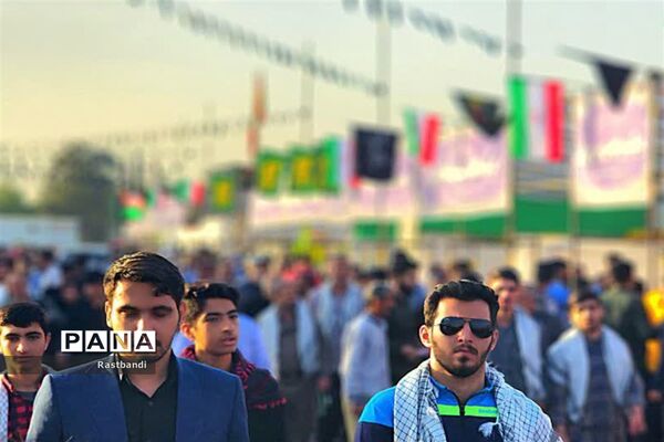 حضور گسترده مردم در سی و چهارمین سالروز ارتحال امام خمینی(ره)