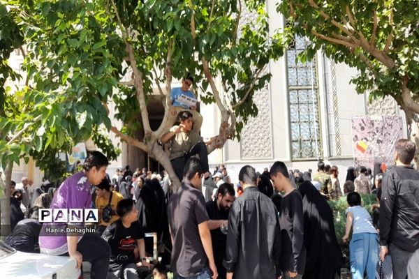 حضور دانش‌آموزان پاکدشت در مراسم رحلت امام‌خمینی (ره)