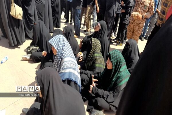 حضور دانش‌آموزان پاکدشت در مراسم رحلت امام‌خمینی (ره)