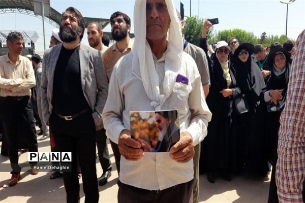 حضور دانش‌آموزان پاکدشت در مراسم رحلت امام‌خمینی (ره)