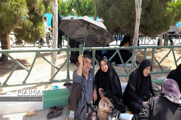 حضور دانش‌آموزان پاکدشت در مراسم رحلت امام‌خمینی (ره)