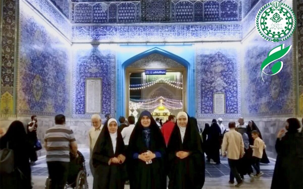 زیارت نیابتی دختران مجلس دانش‌آموزی خراسان‌رضوی از  طرف دانش‌آموزان کشور/فیلم