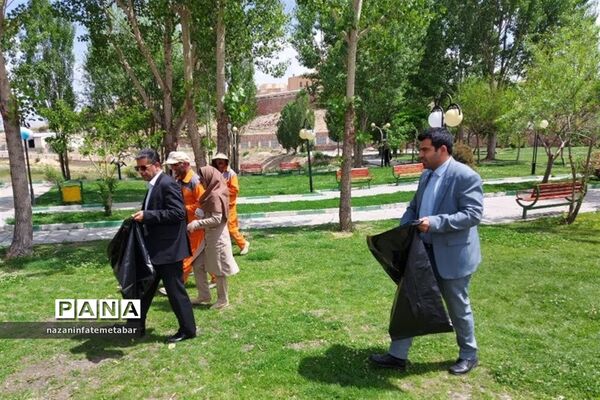 برگزاری پویش مردمی پاکسازی محیط‌زیست در پارک امیری فیروزکوهی شهرستان فیروزکوه