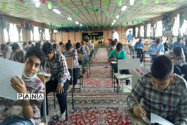 دانش‌آموزان آماده در روزهای سخت