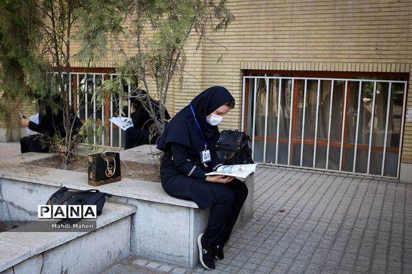 امتحانات نهایی مقطع متوسطه در قاب  تصویر