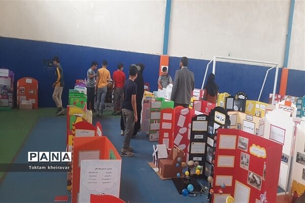 نمایشگاه جابربن‌حیان و فرصت‌های متنوع یادگیری دانش‌آموزان شهرستان شیروان