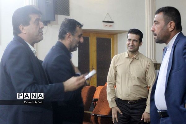 طرح سینما مهر در بوشهر با اکران فیلم سینمایی غریب