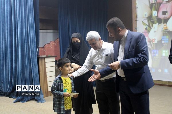 طرح سینما مهر در بوشهر با اکران فیلم سینمایی غریب