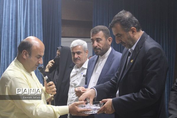 طرح سینما مهر در بوشهر با اکران فیلم سینمایی غریب