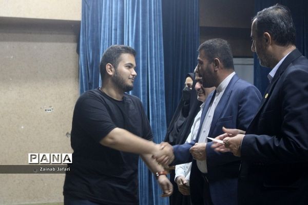 طرح سینما مهر در بوشهر با اکران فیلم سینمایی غریب