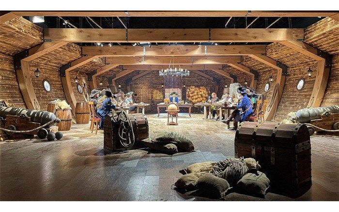 کشتی دزدان دریایی کارائیب در تسخیر «پدرخوانده» مافیا