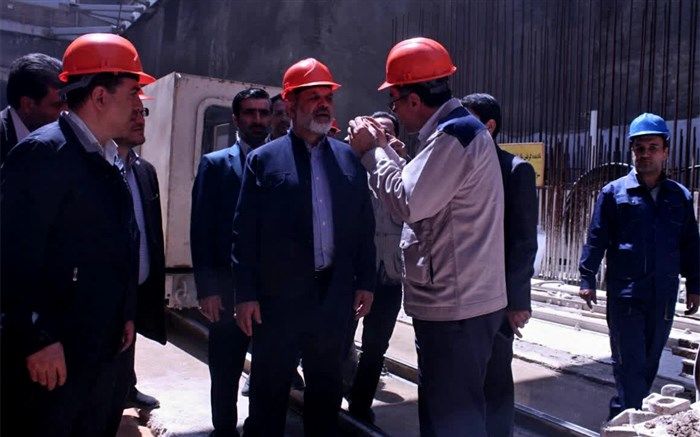 بازدید وزیر کشور از روند پیشرفت خط ۲ مترو تبریز