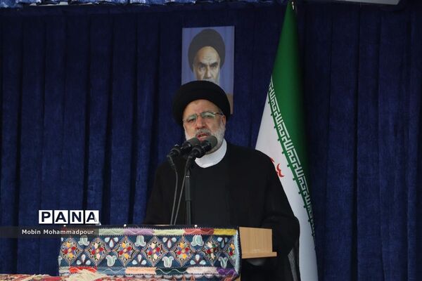 استقبال پرشکوه مردم تبریز از رئیس جمهوری