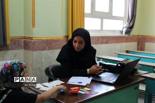 سنجش دانش‌‍آموزان برای ورود به دبستان در شهر جوادآباد