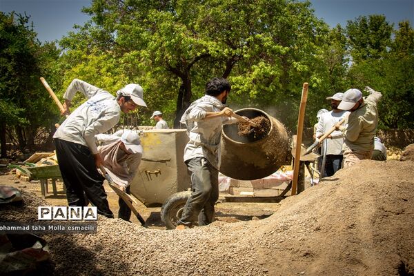 برگزاری اردوی جهادی «دو جبهه یک جهاد» بسیج دانشجویی دانشگاه فرهنگیان یزد در شهرستان خاتم