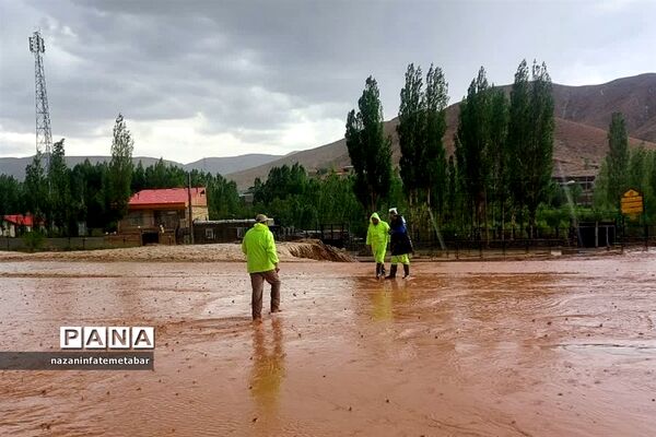 وقوع شدید سیل در برخی از روستاهای شهرستان فیروزکوه
