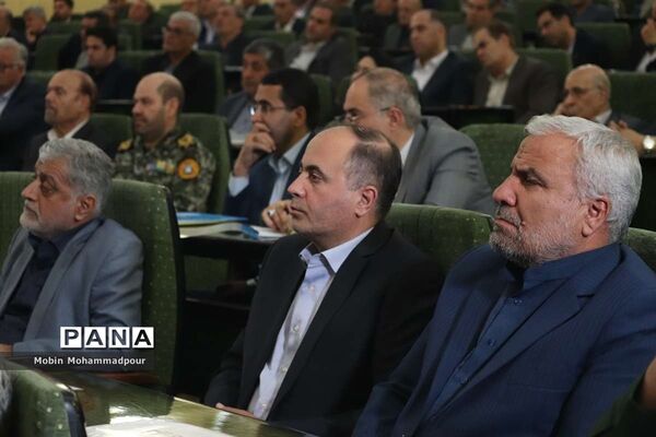 نشست شورای برنامه‌ریزی و توسعه آذربایجان شرقی