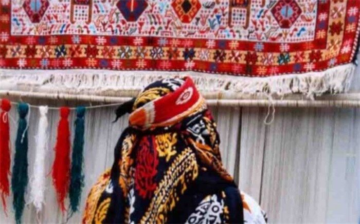انسان خلاق می تواند با ذهن خلاقش به یک تکه پارچه روح و جان ببخشد
