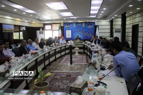 جلسه ستاد ثبت‌نام استانی و شورای معاونان اداره‌کل آموزش و پرورش استان بوشهر