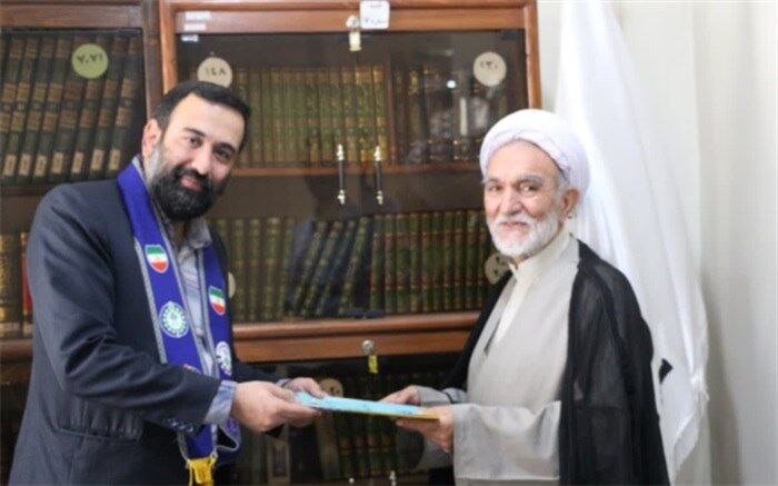 یکی از راهبردهای ترویج فرهنگ نماز از طریق بیان دیدگاه‌های مفاخر بزرگ ایرانی اسلامی است