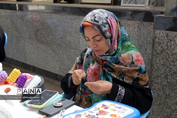 نمایشگاه صنایع‌ دستی در گلوگاه