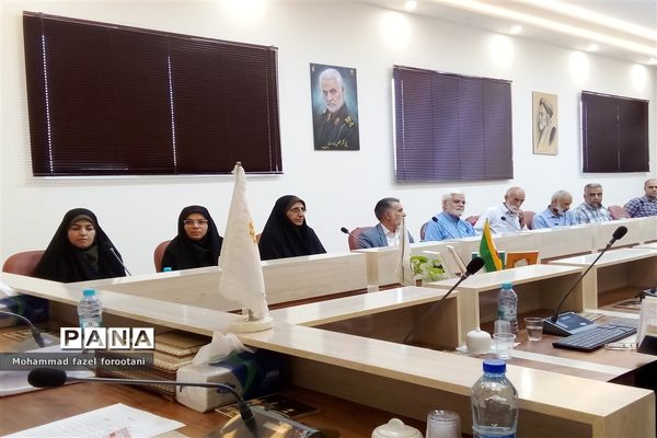 نشست هم‌اندیشی با کانون‌های خدمت رضوی خراسان جنوبی