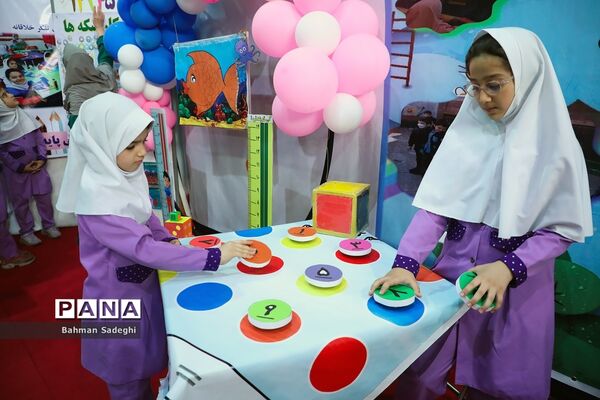 نمایشگاه دستاوردهای توانمندی دانش‌آموزان و معلمان شهر تهران