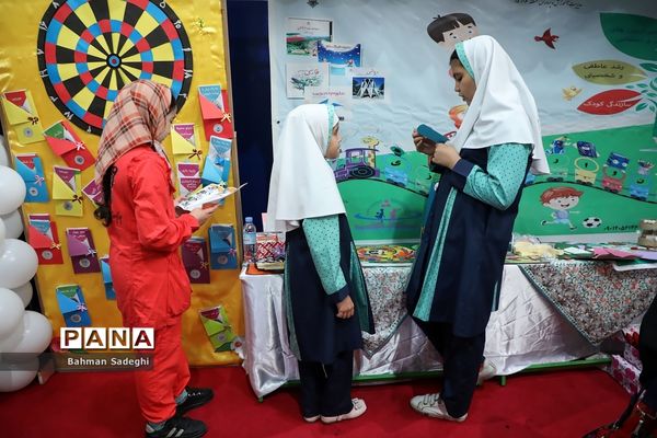 نمایشگاه دستاوردهای توانمندی دانش‌آموزان و معلمان شهر تهران