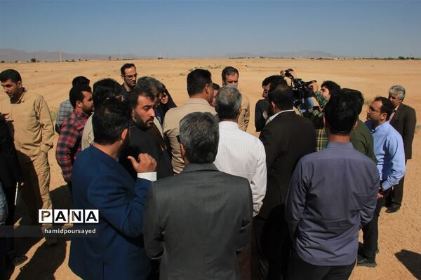بازدید استاندار یزد از روند پروژه مسکن ملی ابرکوه