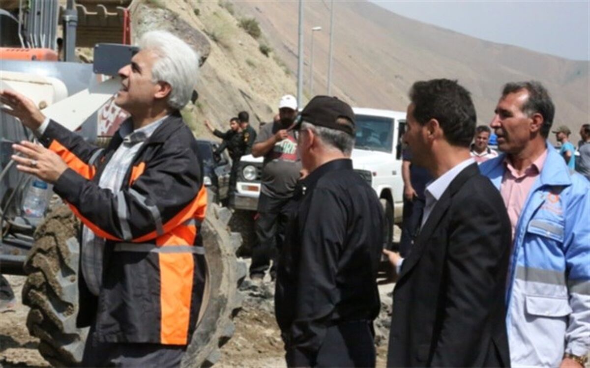 امدادرسانی به حادثه‌دیدگان سیل جاده کرج - چالوس