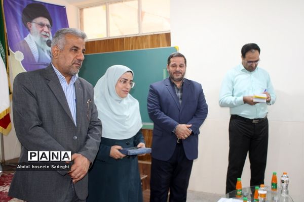 کارگاه توان افزایی آموزش دهندگان سوادآموزی استان بوشهر