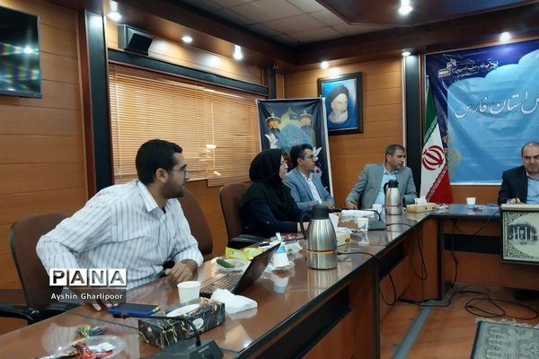 نشست خبری معاون توسعه منابع، پژوهش اداره‌کل آموزش و پرورش فارس