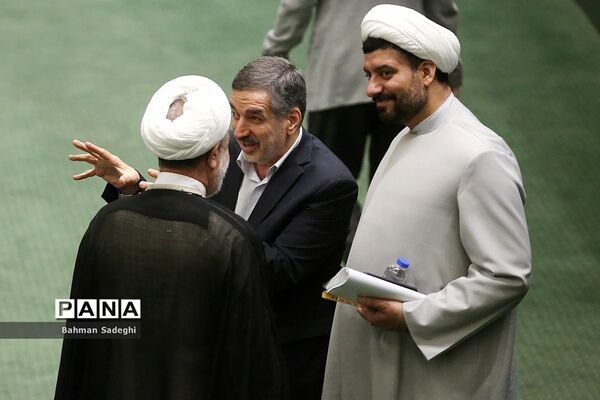 جلسه رای اعتماد وزیر صنعت، معدن و تجارت