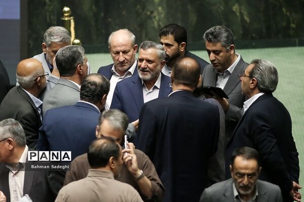 جلسه رای اعتماد وزیر صنعت، معدن و تجارت
